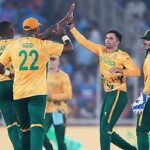 জিম্বাবুয়েকে হারিয়ে অপরাজিত থেকে সেমিফাইনালে দক্ষিণ আফ্রিকা