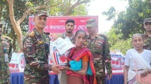 মাটিরাঙ্গায় জোন কমান্ডারের পক্ষ থেকে পবিত্র ঈদ-উল-ফিতর ও বিজুর উপহার সামগ্রী বিতরণ