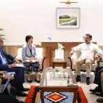 প্রধানমন্ত্রীর সঙ্গে এআইআইবি প্রতিনিধি দলের সাক্ষাৎ