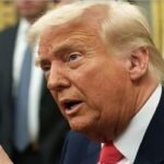 ট্রাম্পের দ্বিমুখী বার্তা : একবার ‘সবকিছু ধ্বংস’ করার হুমকি, আবার আলোচনার কথা