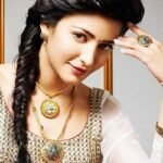 সাংবাদিকদের ওপর মেজাজ হারিয়ে যা বললেন শ্রুতি হাসান