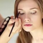 ঝটপট মেকআপ তোলার ৪ সহজ উপায়