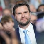 ইসলামাবাদ সফরে যাচ্ছেন না জেডি ভ্যান্স, জানালেন ট্রাম্প