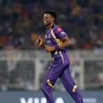 পিএসএল ছেড়ে আইপিএলে যোগ দেওয়ায় শাস্তি পেলেন মুজারাবানি