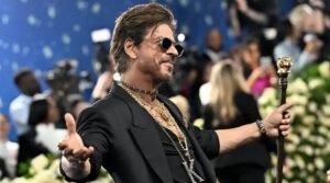 ‘আমিই পুরো দুনিয়ার রাজা’