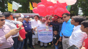 ভূরুঙ্গামারীতে প্রাথমিক বিদ্যালয় গোল্ডকাপ ফুটবল টুর্নামেন্টের উদ্বোধন করলেন এমপি আনোয়ারুল