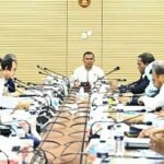 ঢাকার যানজট নিরসন ও ট্রাফিক ব্যবস্থাপনা নিয়ে প্রধানমন্ত্রীর সভা