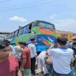নেত্রকোনায় বাসচাপায় স্ত্রী ও দুই মেয়ে নিহত, হাসপাতালে স্বামী