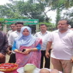 মাটিরাঙ্গায় ৩ দিনব্যাপী  জাতীয় ফল মেলার উদ্বোধন করলেন ইউএনও উম্মে তাহমিনা মিতু।