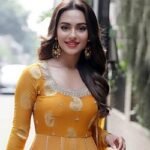 ‘লোকে বলে’ গানের সাফল্যে উচ্ছ্বসিত অভিনেত্রী নুসরাত ফারিয়া