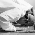 সিজদা—যেখানে হৃদয়ের সব ভার হালকা হয়ে যায়
