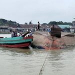 মেঘনার ঘূর্ণিস্রোতে ৫ হাজার বস্তা ধান-চালসহ কার্গোডুবি
