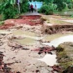 চট্টগ্রামে বন্যায় ৬১৪ গ্রামীণ সড়ক ও ১৮০ ব্রিজ-কালভার্ট ক্ষতিগ্রস্ত