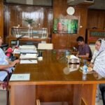 প্রধানমন্ত্রীর ব্যবহারে মুগ্ধ জুলাই যোদ্ধার মা