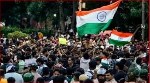 আন্দোলন প্রত্যাহার করল ককরোচ জনতা পার্টি