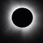 আসছে পূর্ণ সূর্যগ্রহণ