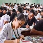 এইচএসসির দ্বিতীয় দিনে অনুপস্থিত ২৭ হাজার, বহিষ্কার ১৭ পরীক্ষার্থী