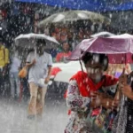 সকাল থেকে ঢাকায় গুড়িগুড়ি বৃষ্টি, যে বার্তা দিল আবহাওয়া অফিস
