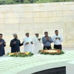 জিয়াউর রহমান ও খালেদা জিয়ার সমাধিতে রাষ্ট্রপতির শ্রদ্ধা