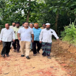 সড়ক নির্মাণ করে দেড় শতাধিক পরিবারের দুর্ভোগ লাঘব করলেন পৌর বিএনপি নেতা শাহজালাল কাজল।