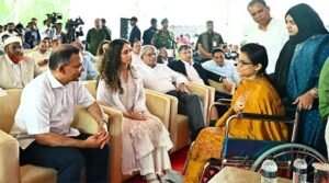 জুলাই আহত যোদ্ধা মিতুর খোঁজ নিলেন প্রধানমন্ত্রী
