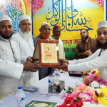 আশুলিয়ায় তা’লীমুল কুরআন ইসলামীয়া মাদরাসায় শিক্ষার্থীদের সবক প্রদান