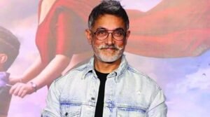 ২৫ বছরের তরুণের চরিত্রে ফিরছেন ৬১ বছরের আমির খান