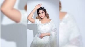 ‘শিকারি’ নিয়ে হাজির হচ্ছেন মৌ খান