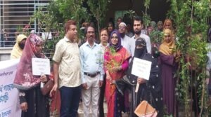 চৌগাছায় নারীদের মাঝে  ৯ শতাধিক গাছের চারা বিতরণ