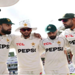 পাকিস্তান দলে অস্থিরতা: কয়েকজন খেলোয়াড়ের মোবাইল হেফাজতে নিল বোর্ড