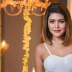‘নারী ও শিল্পীদের প্রতি দিন দিন মানুষ নিষ্ঠুর হয়ে যাচ্ছে’
