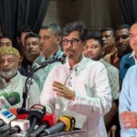 স্বাধীনতার ঘোষণা দিয়ে যুদ্ধে অংশ নেওয়া একমাত্র প্রেসিডেন্ট জিয়াউর রহমান