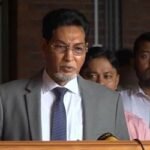 প্রধানমন্ত্রী তার সুবিধামতো সময়ে ভারতে যাবেন: চিফ হুইপ