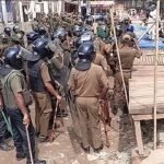 আশুলিয়ায় আনসার ও হকারদের সাথে সংঘর্ষ