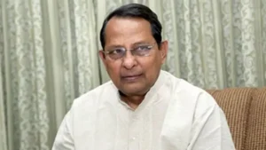 ঢাকা মেডিকেলে নেওয়া হলো হাসানুল হক ইনুকে