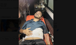 মুখোশ পরে দোকানে ঢুকে ব্যবসায়ীকে গুলি